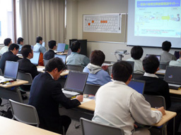 写真:セミナーの様子