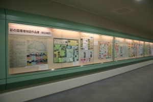 写真:地図と測量の科学館作品展示風景5