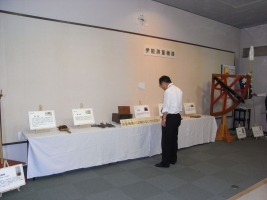 写真：伊能測量機器