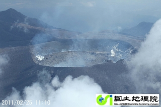 火口の様子３（11時10分）の画像