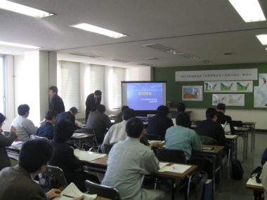 写真：報告会風景（４）