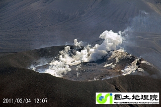 火口の様子１（12時07分）の画像