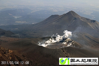 火口の様子２（12時08分）の画像