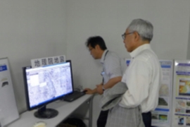 会場の様子(地理院地図)