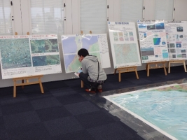 写真1：パネル展示1