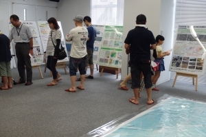 写真：国土地理院の災害対応パネルの展示