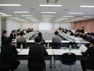 写真：会議の様子