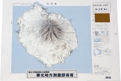 作品：地図模型「利尻島」