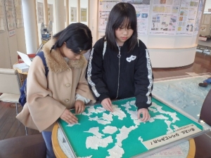 写真：３D分県パズルに挑戦