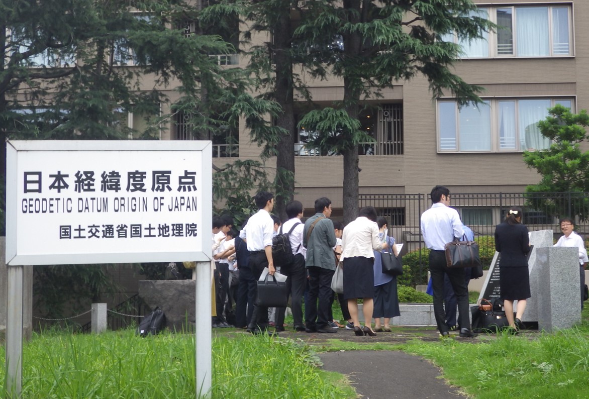 日本経緯度原点見学写真
