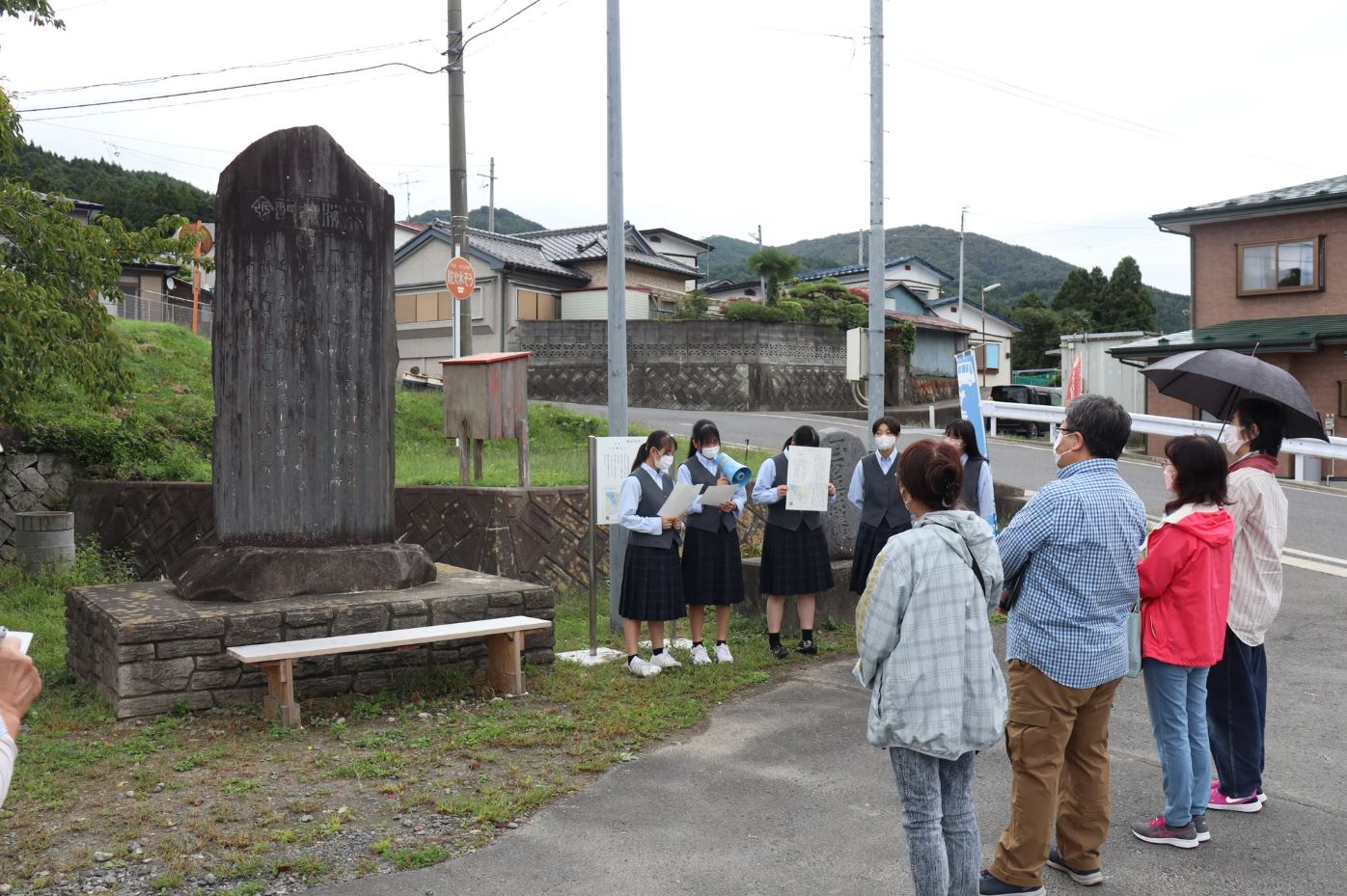 山田町津波碑ガイドツアーの様子